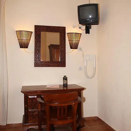 Konukevi Sun Skopelos